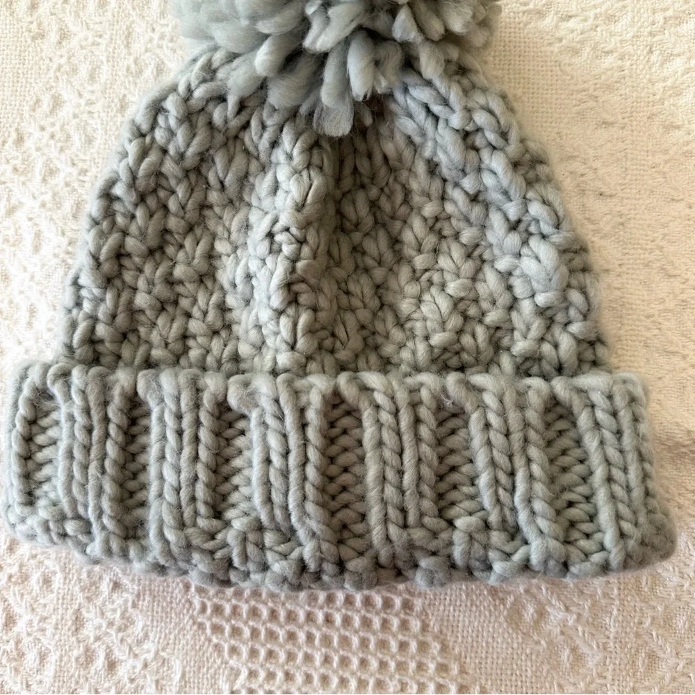 Pom Pom Beanie Hat Womens OS Light Gray Knit Nordic Winter Ski Preppy Boho NEW
